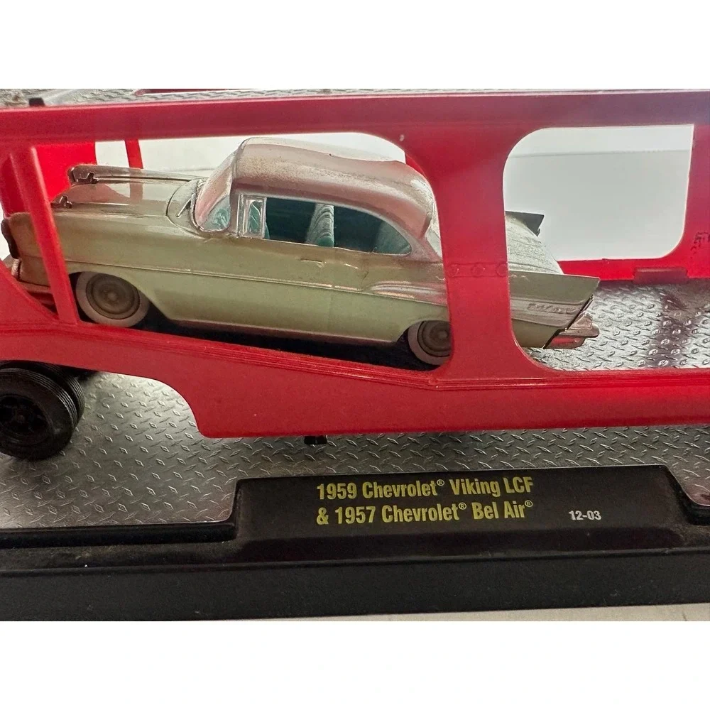 Chevrolet Diecast 1959 Viking LCF 1957 Bel Air Car Transporter Red Green